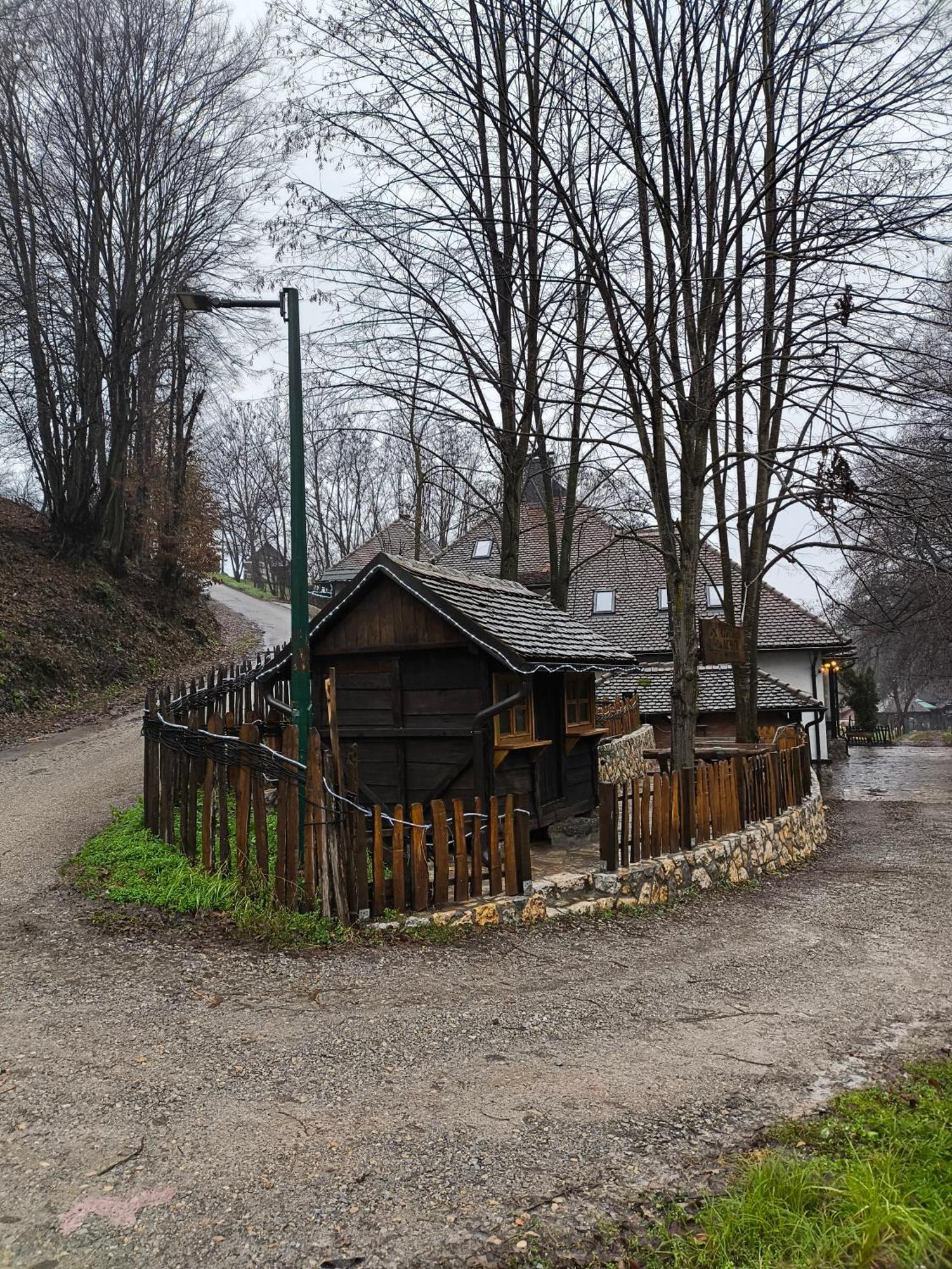 Konak Lecic Trsic Dış mekan fotoğraf